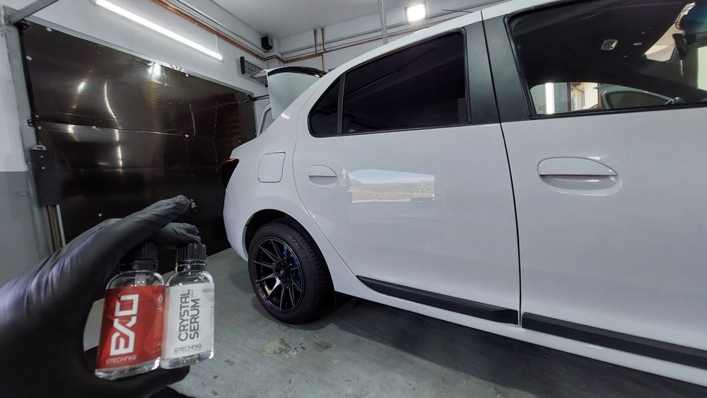 Polish/Detailing exterior