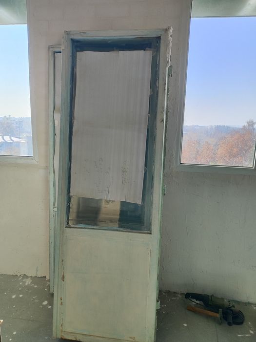 Отдам старые деревянные рамы со стеклами, на дрова  самовывоз