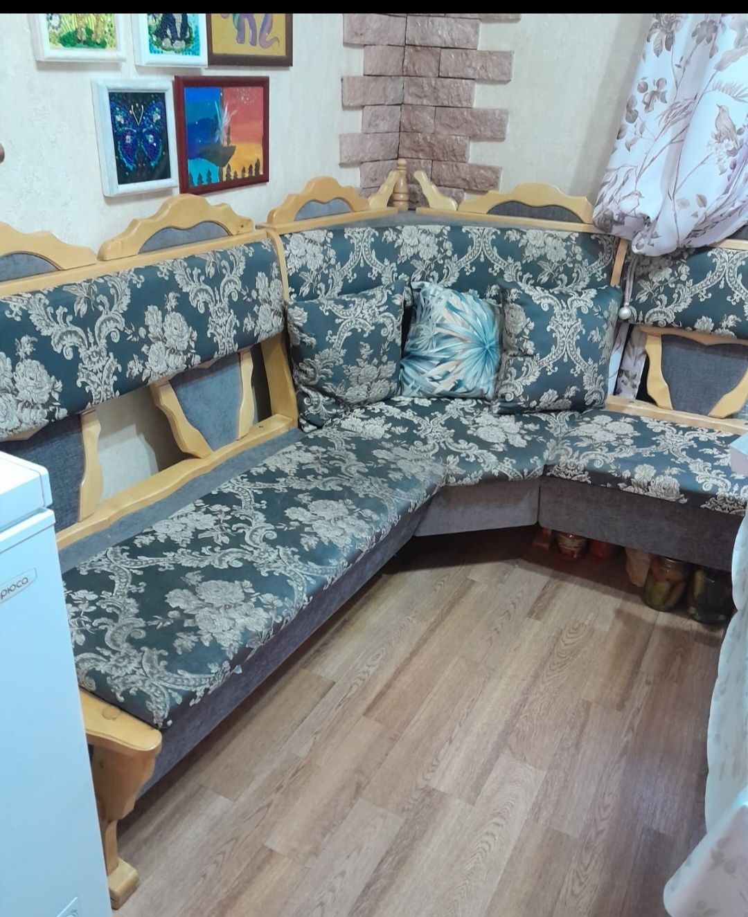 Продам обеденную зону