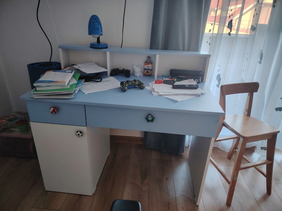 Birou copii, fata, baiat