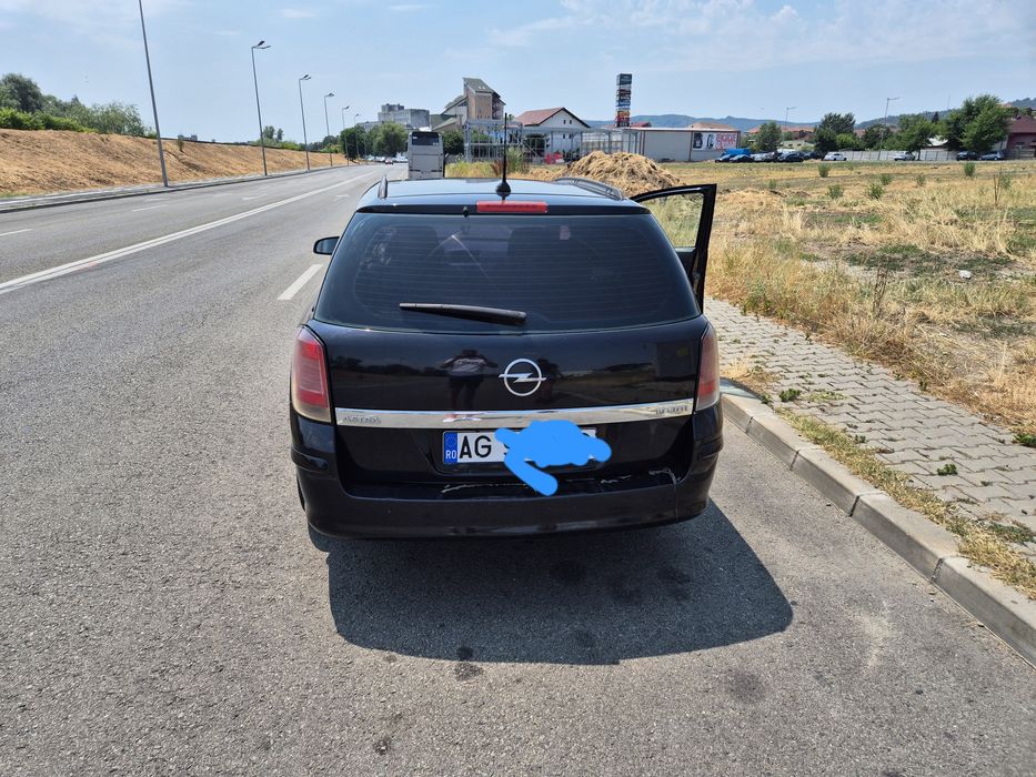 Opel Astra h 1.9 CDTI