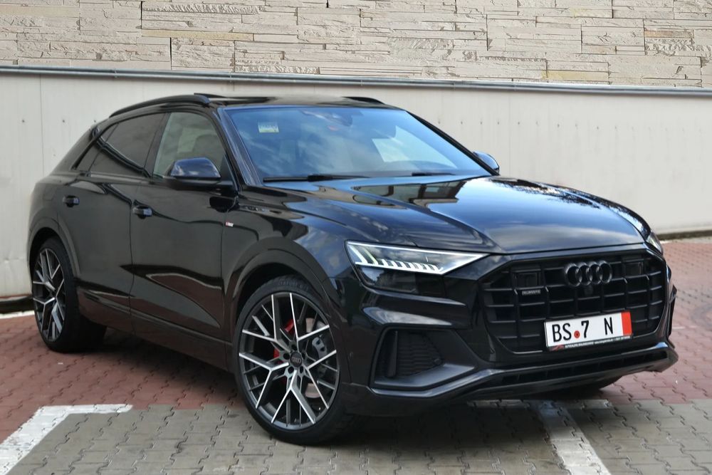 Audi Q8 S Q8 Exclusive / 3.0 - 286 cp HIBRID / Full Led / Panoramic