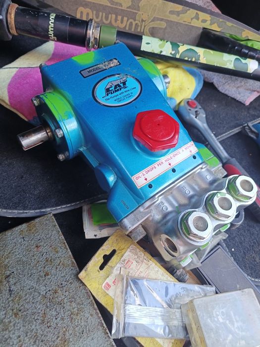 Pompă spălătorie CAT 350 presiune 150 bari 15liti minut