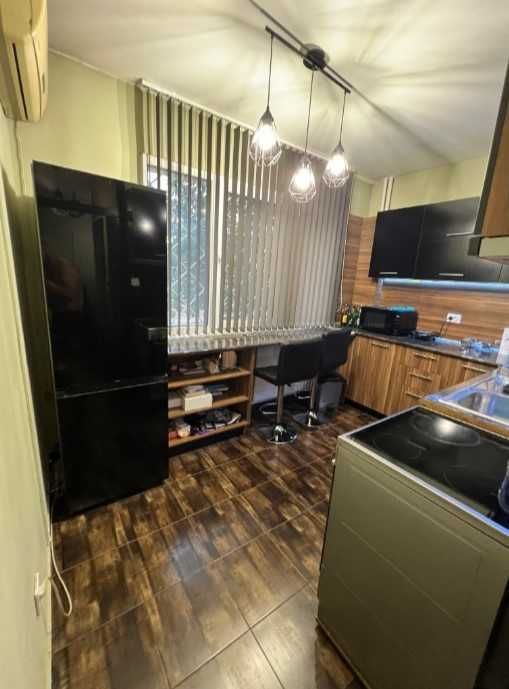 Продава се Тристаен апартамент в София, Изток - 68 кв.м за 3721 €/кв.м - Снимка #1