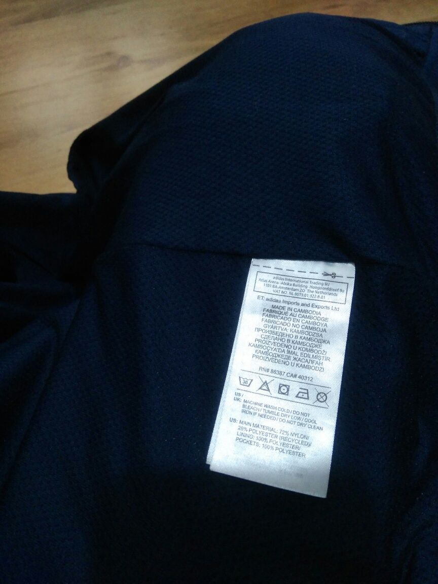 Jachetă Adidas mărimea S