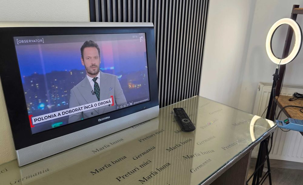 Televizor Brimax - 22 inch/56 cm pt rulota 12v