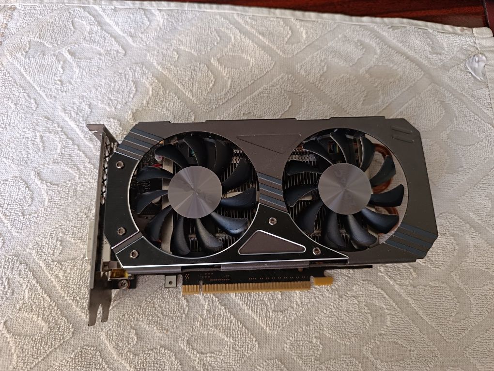 Видеокарта GTX 960 2GB.