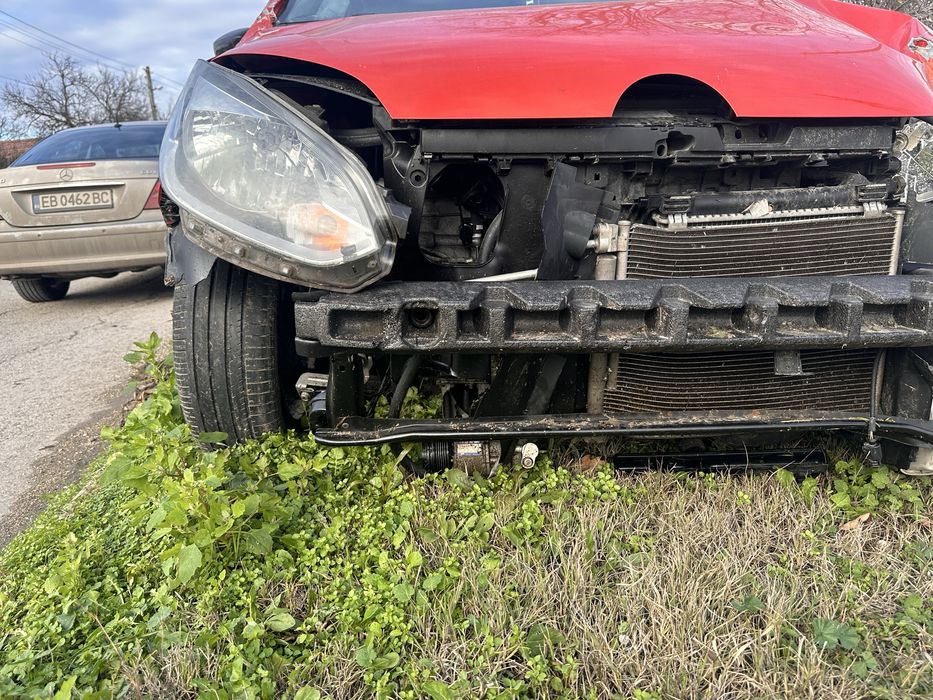 Volkswagen UP - цяла или на части