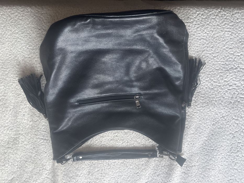 Дамска черна кожена чанта