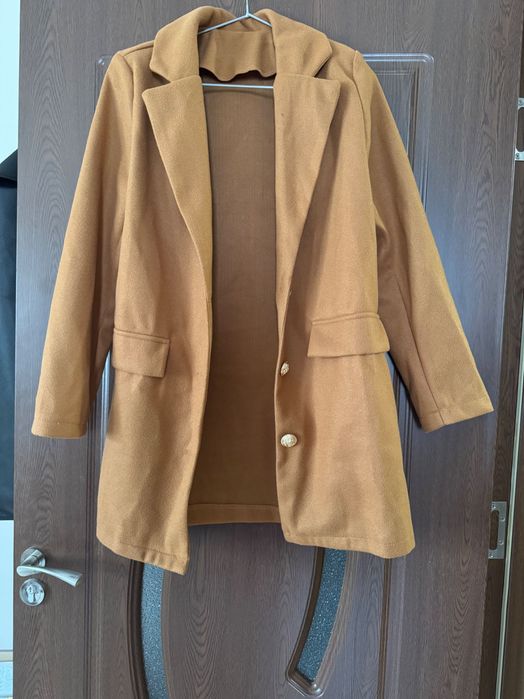 Велурено сако подходящо за есен,пролет