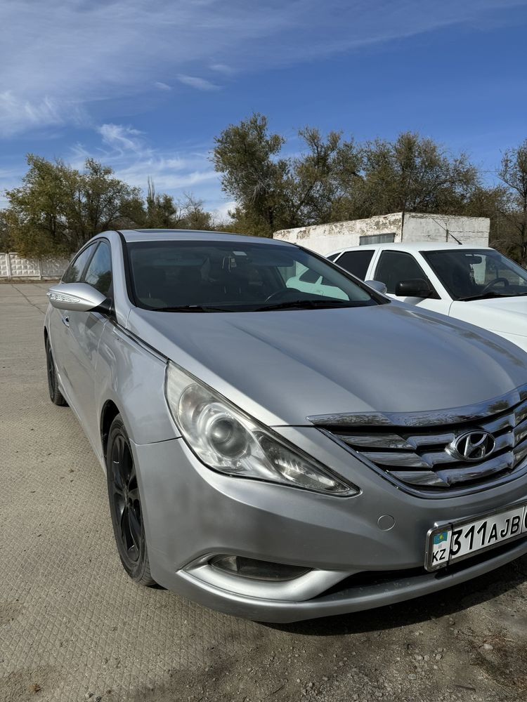 Hyundai Sonata YF 2.4 GDI