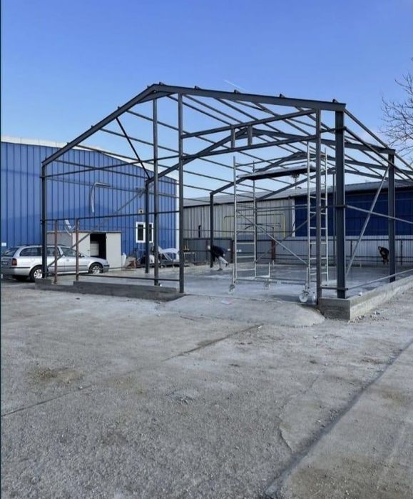 Vând hala metalică