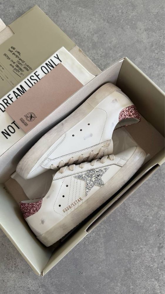 Adidasi Golden Goose Noi din piele  !!! Marimi 36/40 !!!