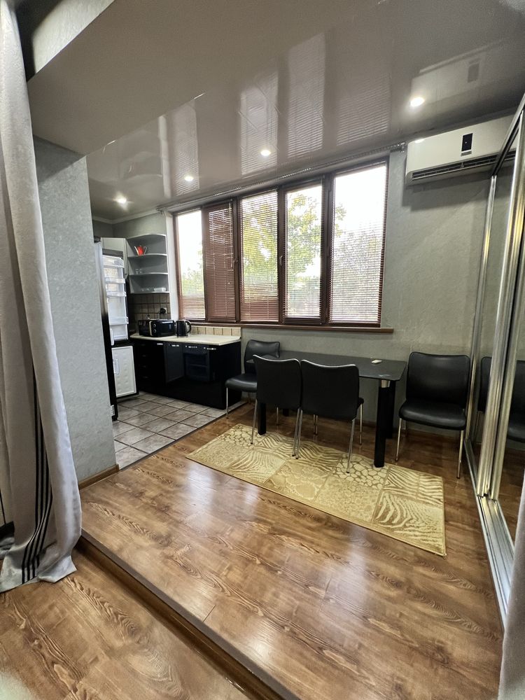 Своя 1/4/4 квартира на ц5. 650$.