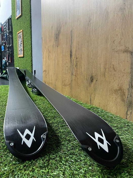 Schiuri VOLKL 161cm