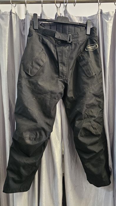Pantaloni moto mărimea XL 12 levior