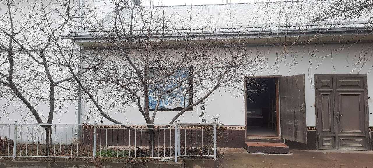 Qibray tumanida savdo dokoni bolib tolash sharti bilan sotiladi