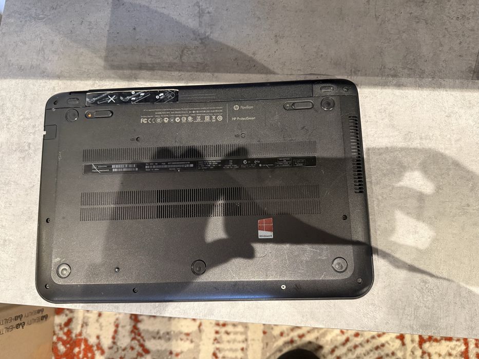 Laptop Hp Pavilion 15 - pentru piese