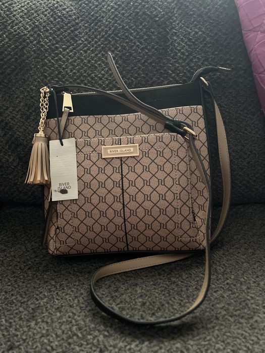 Rochita noua! Costum de baie nou! Firma Adidas original! adidasi