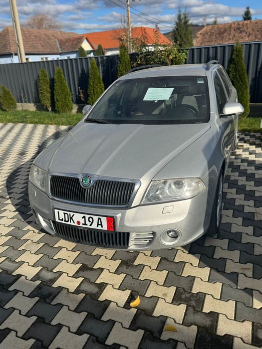 Skoda  vrs. 2.0 benzina 200 cai