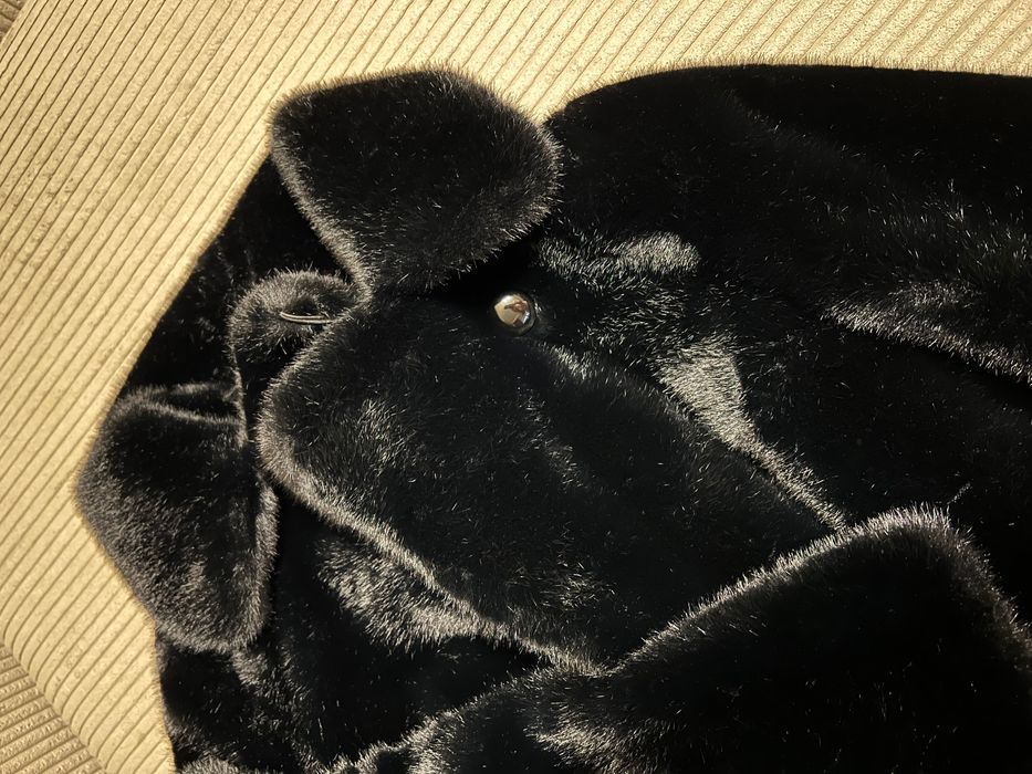 изкуствено черно кожено палто