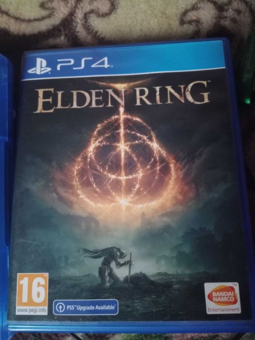 Продават се игри