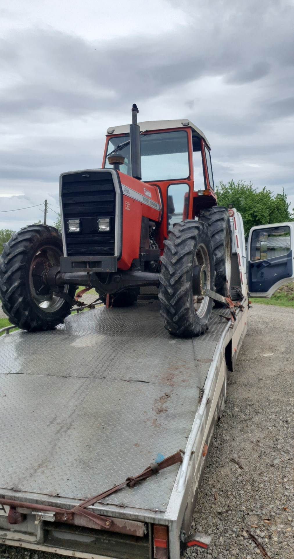 Vand tractor Massey Ferguson 4x4