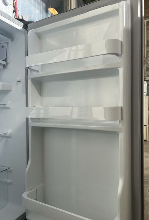 Хладилник Arielli