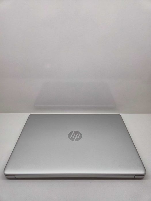 HP Core i3 1215U  8/512gb NVMe SSD