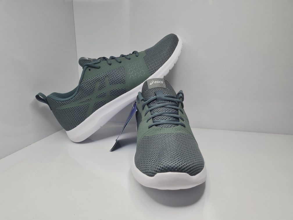 Маратонки Asics 

Чисто нови без кутия. 

Размер 44 стелка 28 см.

Цен