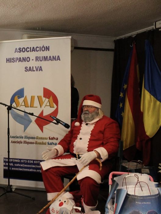 Inchiriez Mos Craciun autentic!