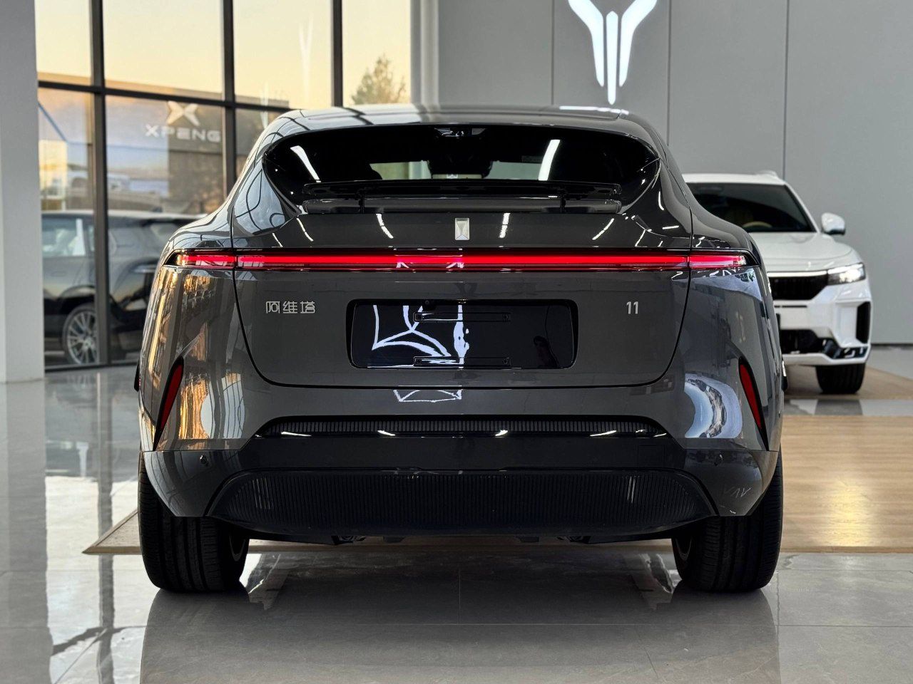 Avatr 11 Full — 760 km, 2025, Full Electric AWD.