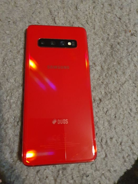 Samsung S10 red cardinal