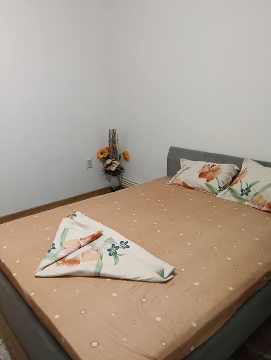 Inchiriez garsoniera regim hotelier