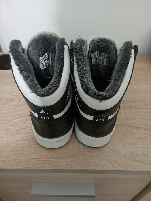 Ghete sport  Air Jordan 1