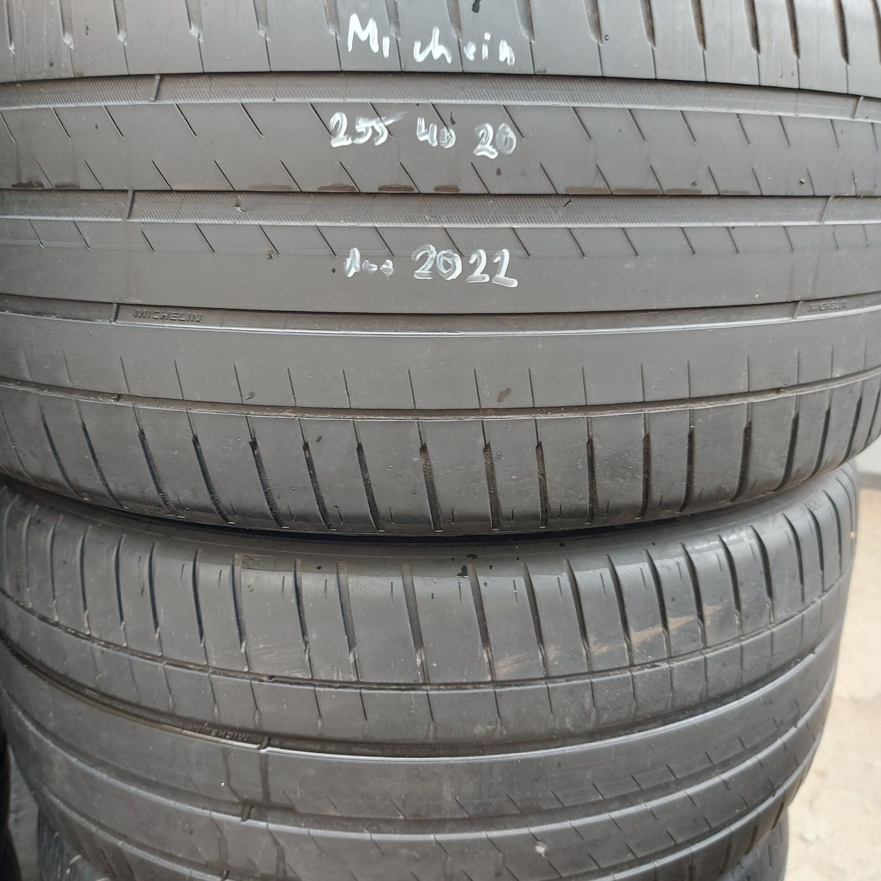 255/40/20"Michelin 2бр.гуми дот2022