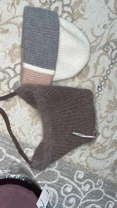 Зимние женские шапки