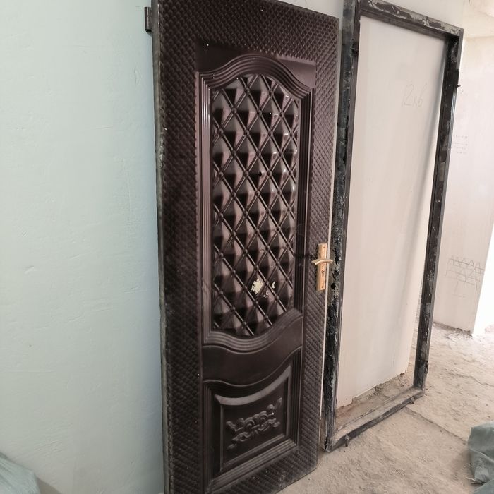 Дверь железная входная 2 комплекта