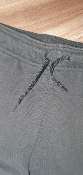 Pantalon sport Adidas, marime 14 15 ani