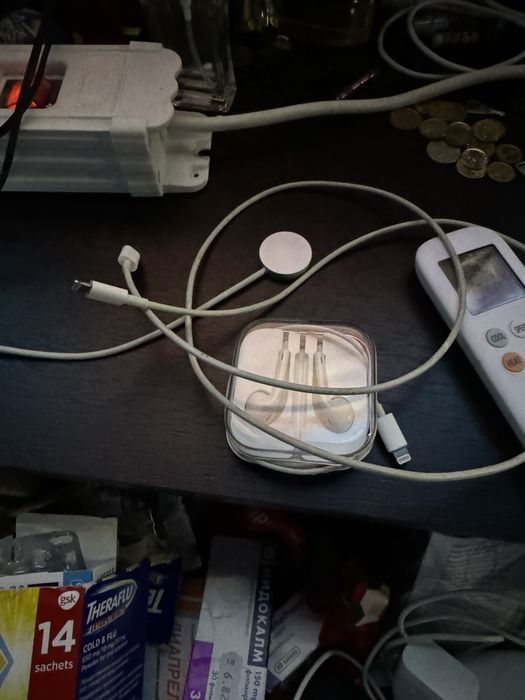 Оригиналени слушалки за айфони