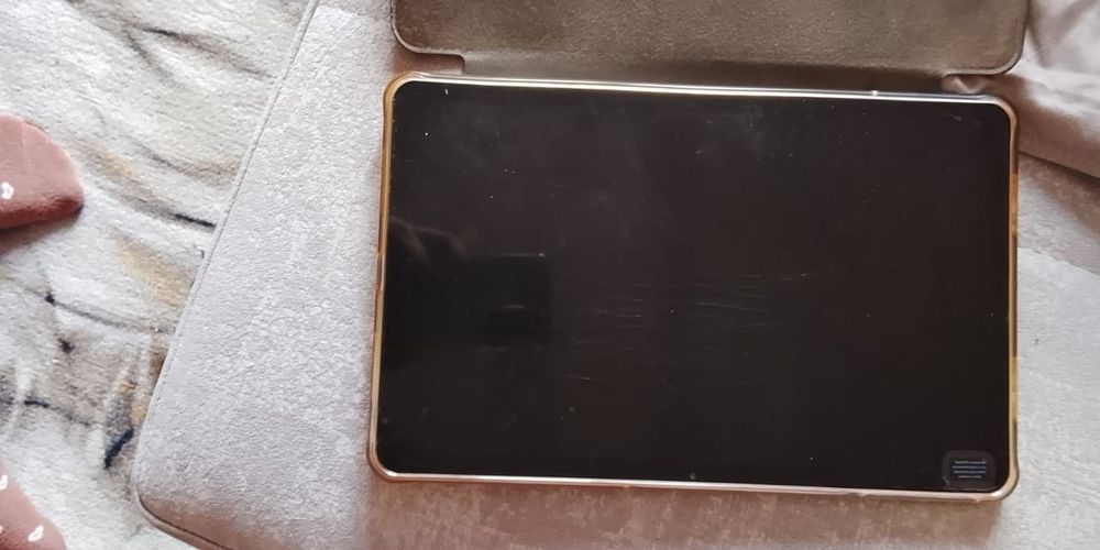 Продам планшет хороший