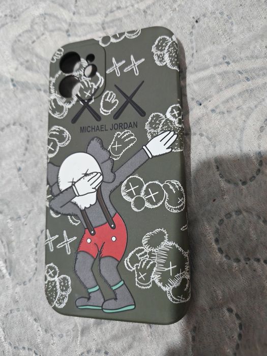 Продам чехлы на iPhone