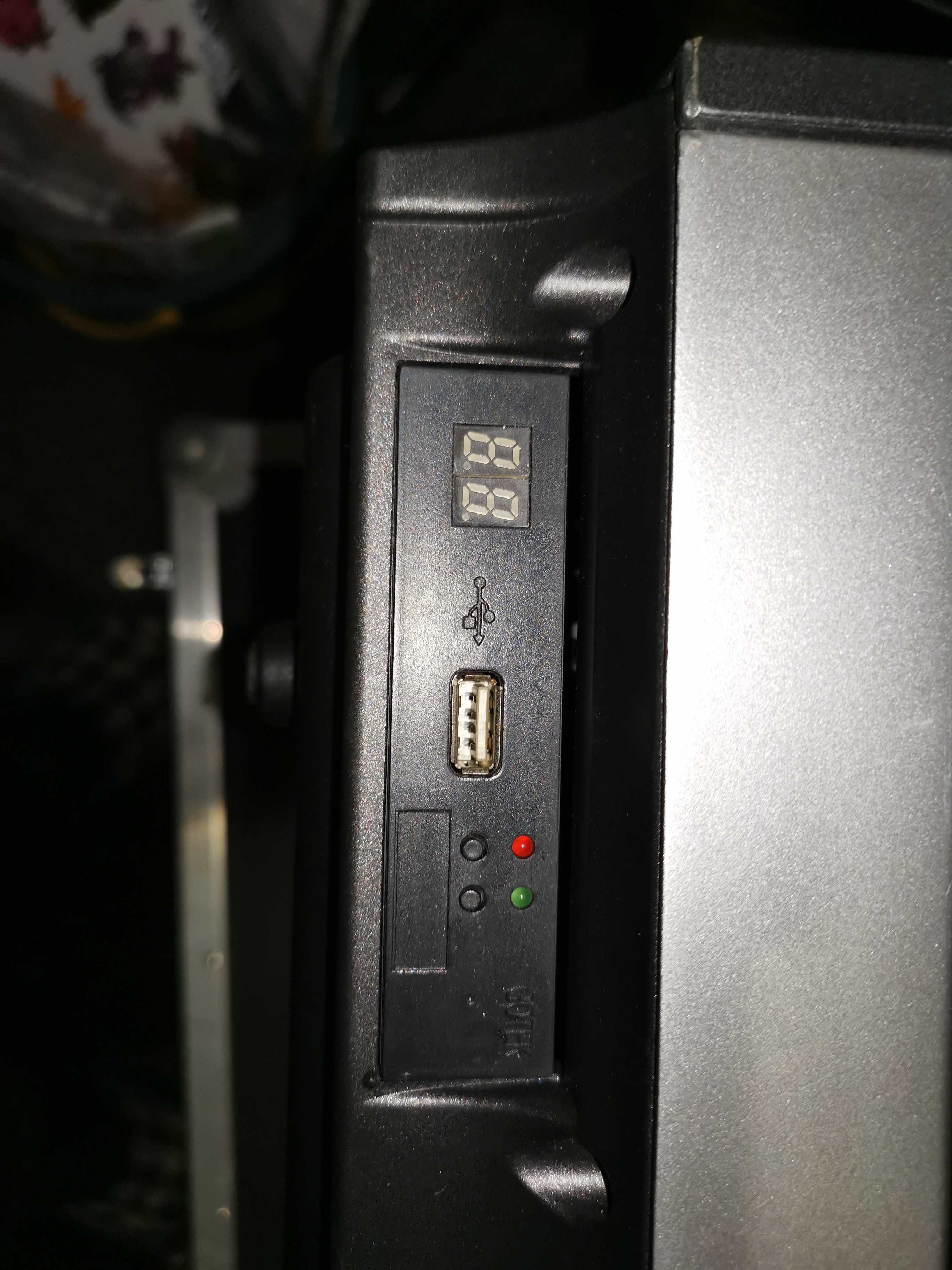 Синтезатор ROLAND E-80