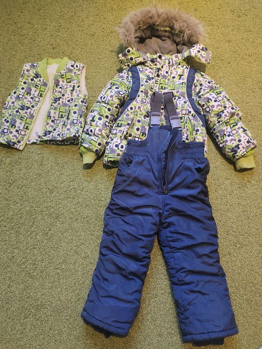 Продам комбинезон зимний,тройка!