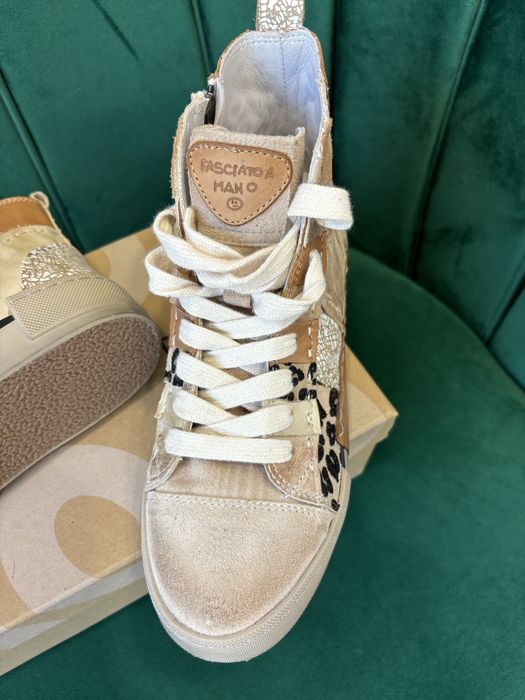 Боти Rebcca White