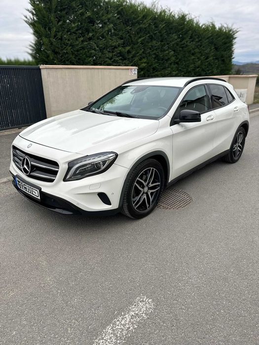 Mercedes-Benz GLA 220 CDI 4MATIC 2.2 Diesel / 170 CP / Full Option