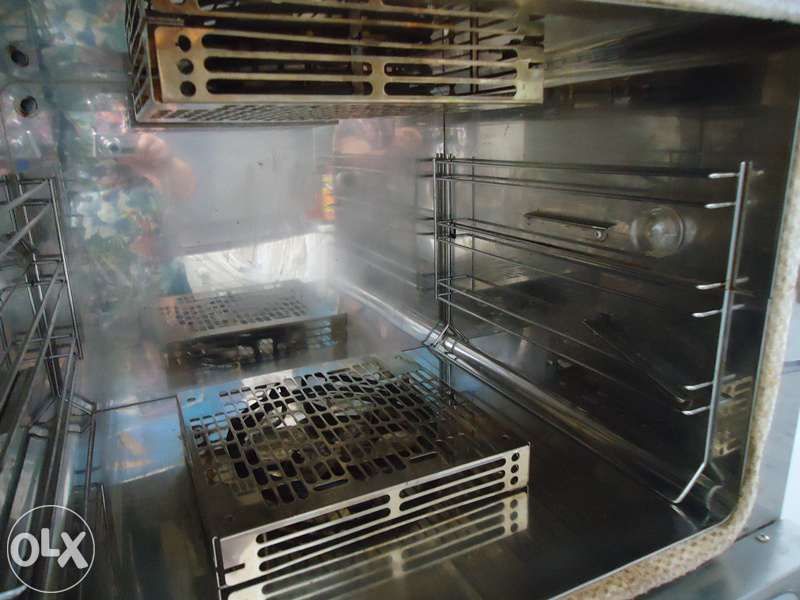 1.Фурна пекарна със горещт въздух външни размери височина 58см.,широч