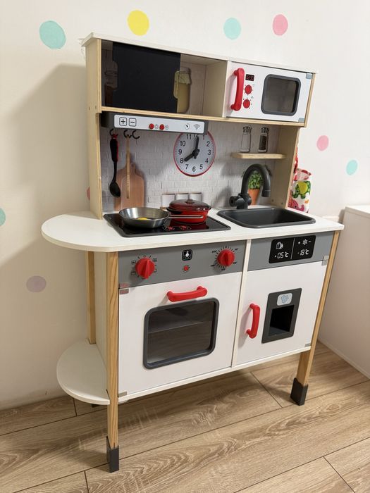 Детска кухня дървена