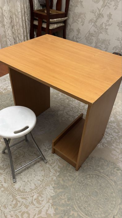 Стол компьютерный