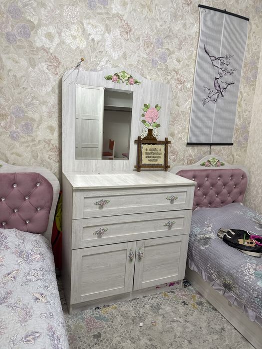 Qiz bolalar uchun komplekt mebel